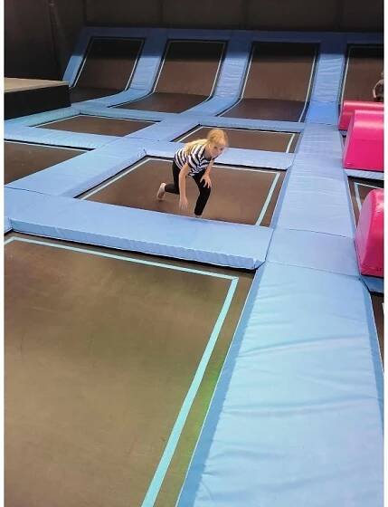 Toboga jump v Hradci Králové a bruslení - Základní škola Holice