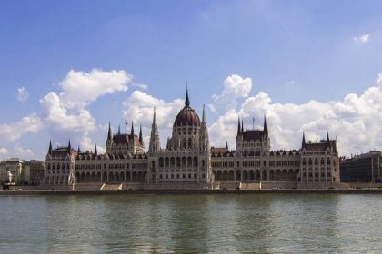 House of Parliament Visitor Centre, Budapest | SCHAKO Česká republika