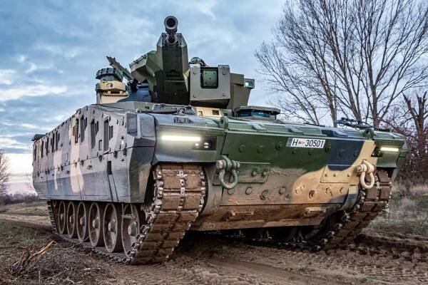 Sériová výroba bojových vozidel Lynx v Maďarsku | Armádní noviny