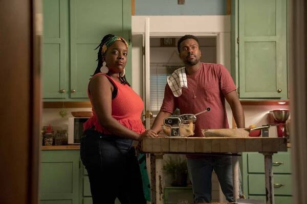 Shrill - Pencil - Z filmu - Lolly Adefope