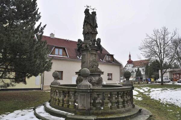 Obec Malé Březno