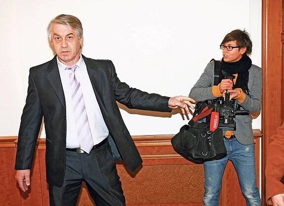 Bartošová na policii: Obhajovala Rychtáře, on už myslí na rozchod
