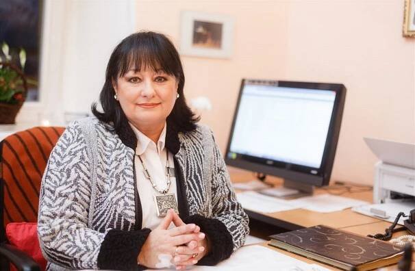 Zemřela bývalá televizní moderátorka Eva Jurinová, bylo jí 67 let. Namluvila i zastávky metra na trase B