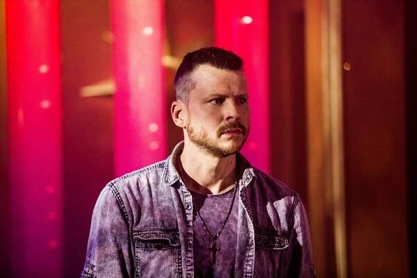 Drápy - Vaginolog - Z filmu - Kevin Rankin