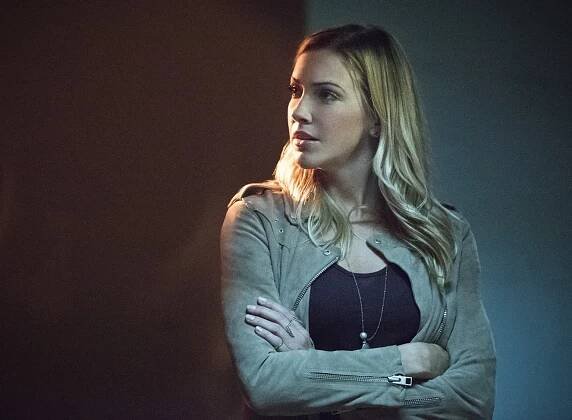 Arrow - Bez šance na záchranu - Z filmu - Katie Cassidy