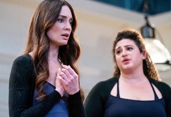 The Big Leap - Swan Song - Z filmu - Mallory Jansen, Simone Recasner