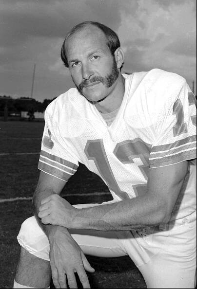 Jake Scott, Super Bowl M.V.P. for the Dolphins, Dies at 75