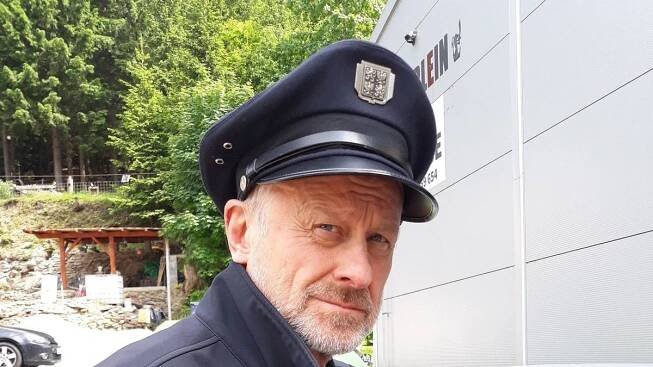 Charismatický strážce zákona z populární Policie Modrava žije v Polsku. Lidé si myslí, že je Slovák - Super.cz