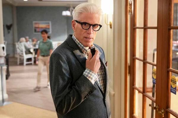 Is 'A Man on the Inside' Based on a True Story? All About the 83-Year-Old Amateur Sleuth Who Inspired the Spy Sitcom