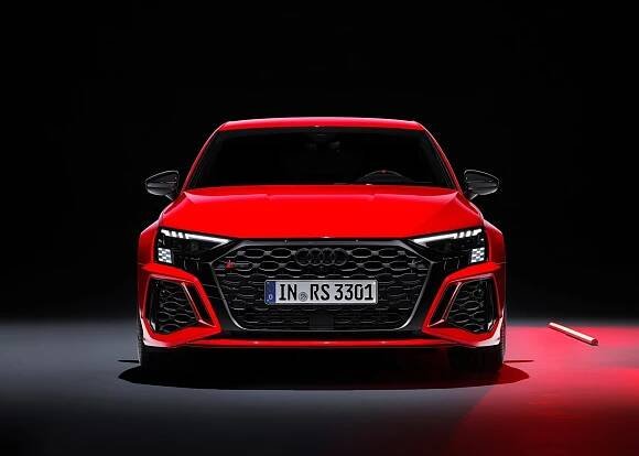 Audi RS 3 sedan a hatchback