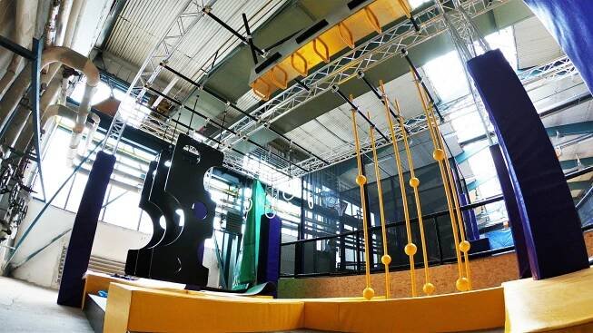 Zábavný JumpPark Brno: hodinový vstup na trampolíny pro děti i dospělé