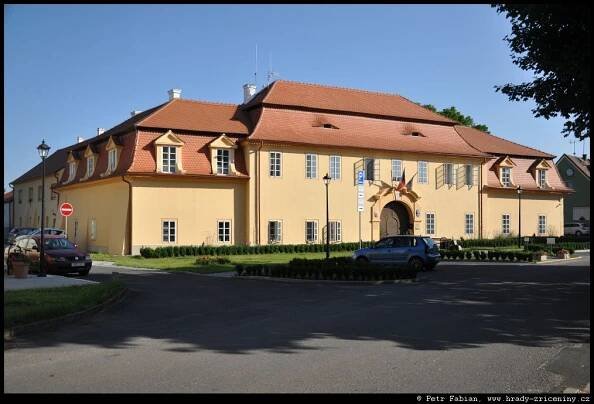 Hrady, tvrze, zámky a zříceniny – Fotografie z roku 2025 – 14.část / hrady-zriceniny.cz