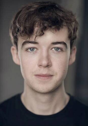 Alex Lawther: Age, Height, Weight, Bio, Siblings & Family