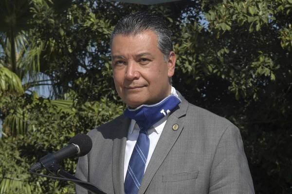 Dianne Feinstein wants Alex Padilla to replace Kamala Harris in Senate