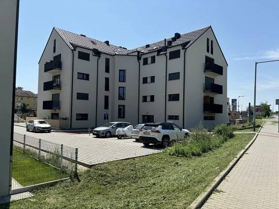 Pronájem Byt 1+kk, U Kasáren, Pohořelice, okres Brno-venkov