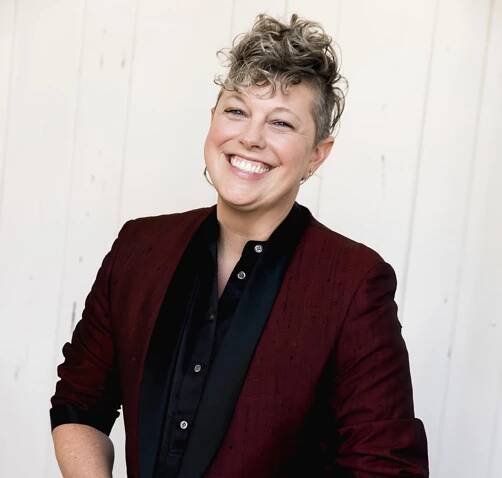 Kelly campbell heal to lead
