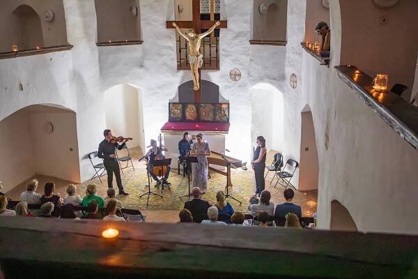 Ohlédnutí za Hudebním festivalem Znojmo. Koncert při svíčkách zaplnil kapli