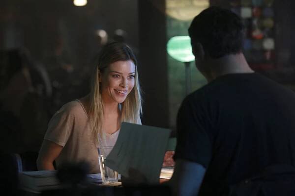 Chicago Fire - Nech ji jít - Z filmu - Lauren German