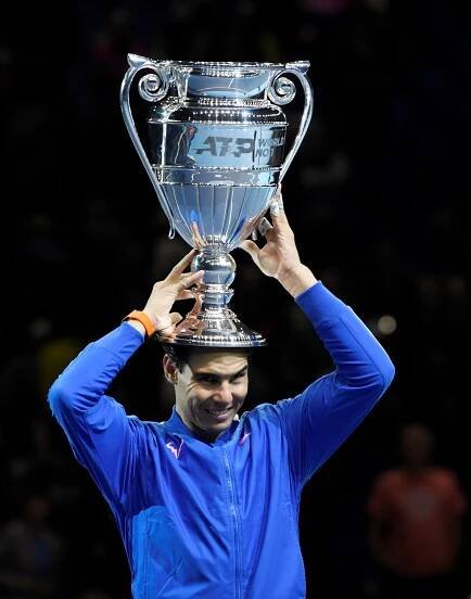 Nadal porazil Tsitsipase. Jeho osud na Turnaji mistrů pak zpečetil Zverev