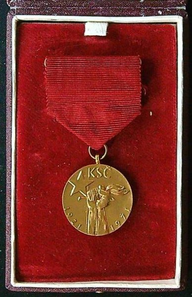 Vyznamenání - KSČ - 1921 - 1971 - PROLETÁŘI VŠECH ZEMÍ SPOJTE SE (I)