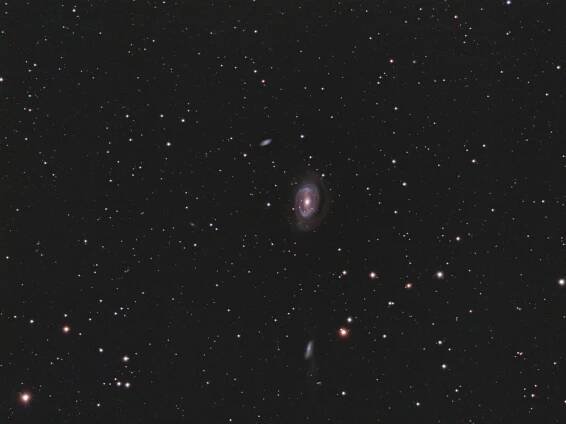 NGC4725