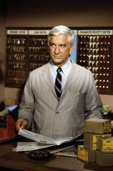 Policejní jednotka v barvách - Z filmu - Leslie Nielsen