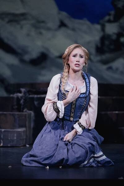 Soprano Anya Matanovic -  Micaëla