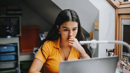 AI and College Admissions Essays: Don’t Rely on ChatGPT to Write Your College Essay