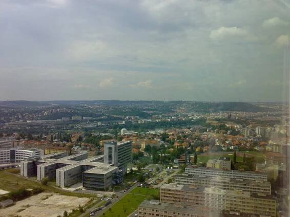 pohled na Prahu ze City Tower