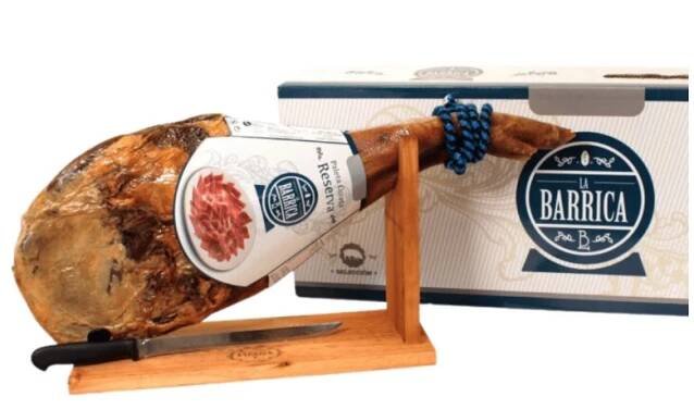 Jamón Paleta Serrano plec 4,5 kg – dárkové balení - PRAVÁ KLOBÁSA