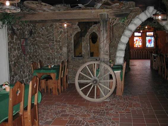 Interiér restaurace a clubu