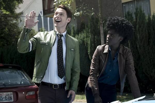 Dirk Gently's Holistic Detective Agency - Watkin - Z filmu - Samuel Barnett, Jade Eshete