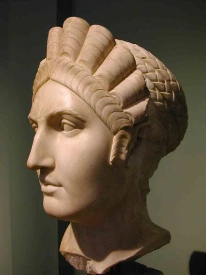 Roman Portrait Sculptures: Nerva to Commodus