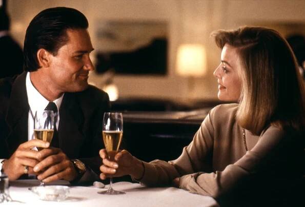 Michelle Pfeiffer and Kurt Russell in Tequila Sunrise (1988)