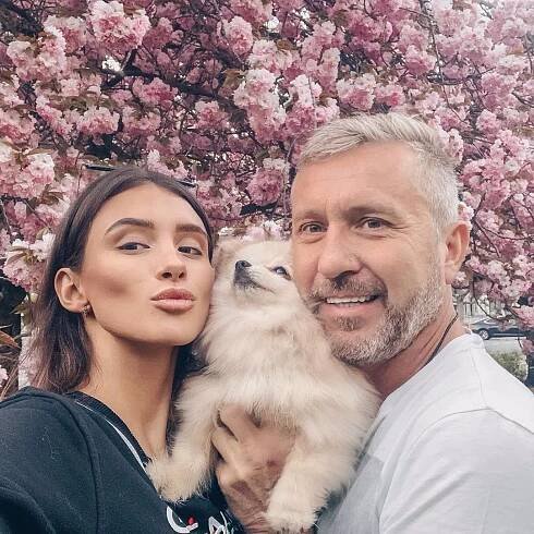 FOTO: Daniela Zálešáková s přítelem Pepou. – stránka 192