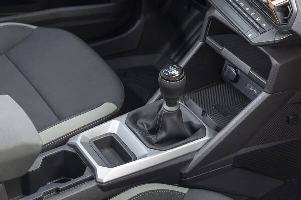 Nová Dacia Duster prozrazuje první ceny: Víme, kolik stojí základ, ale i výbavou nabušená verze