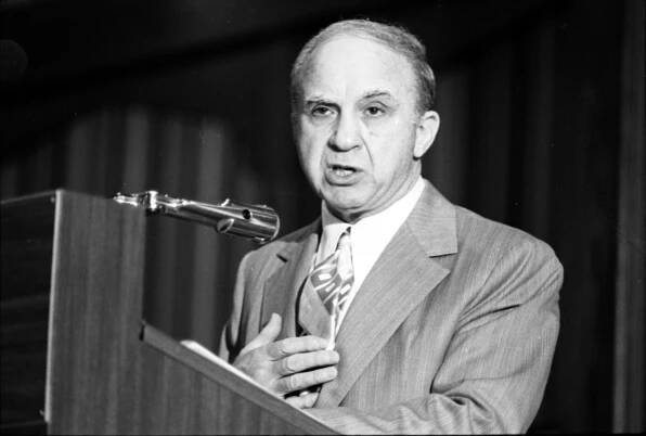 Mickey Cohen - Wikipedia