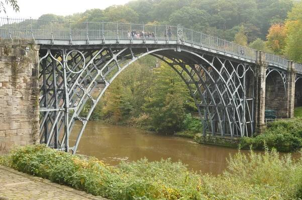Iron Bridge (Anglia) - pierwszy most z żelaza