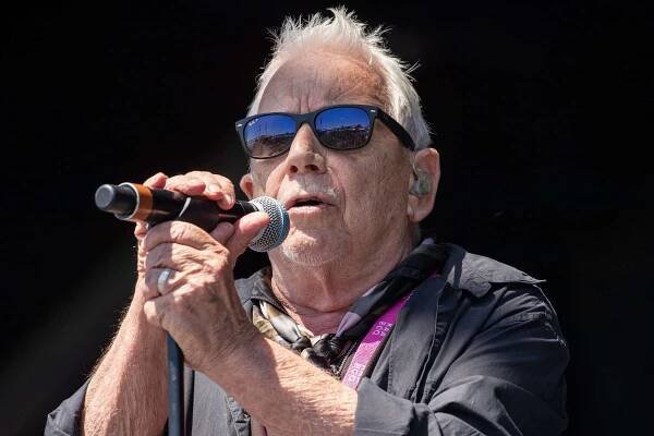 19 Enigmatic Facts About Eric Burdon