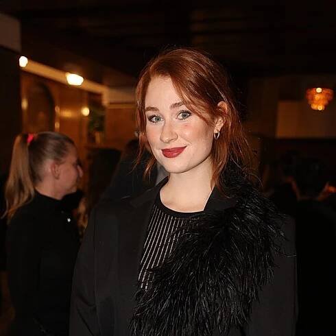 Natálie Halouzková na premiéře filmu Hranice lásky v Lucerně