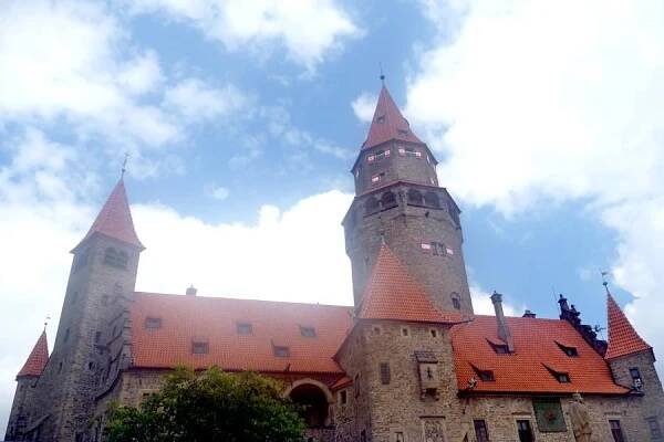 Adventn prohldky na Bouzov pipomenou star vnon zvyky