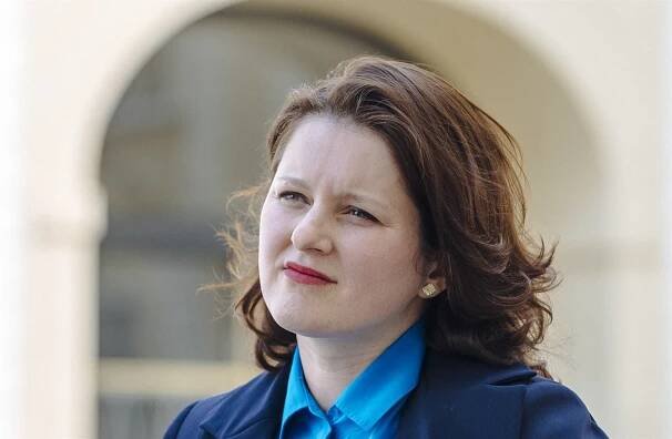 Ani druhá světová válka nezpůsobila to, co covid, řekla Maláčová. Skopeček vyzval ministryni k omluvě
