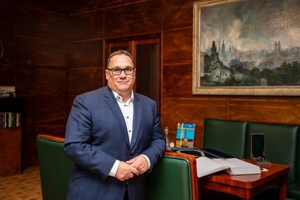 Ostravská muzejní noc. Lidé viděli i radnici a zajímavosti primátorské kanceláře