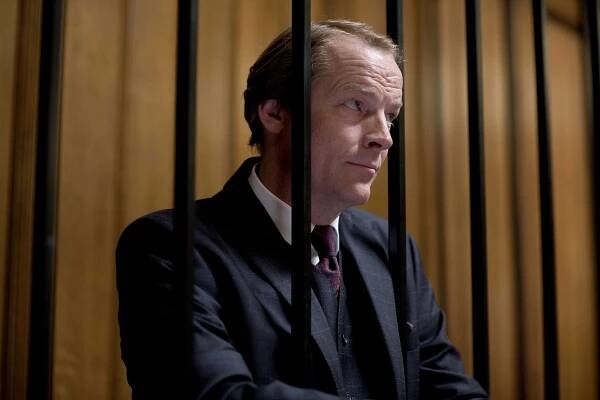 Zákon a pořádek: Spojené království - Unsafe - Z filmu - Iain Glen