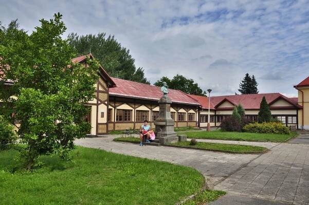 Fotogalerie • Parkoviště Lázně Sedmihorky (Parkoviště pro návštěvníky a turisty - placené) • Mapy.com