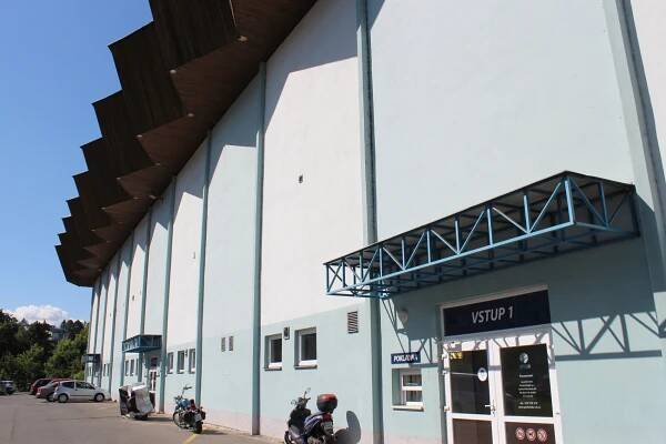 Demolice zimního stadionu bude zahájena | Uherské Hradiště