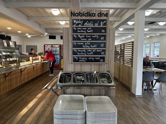 Domov - Jídelna Krumlov - Obědy | Chlebíčky | Zákusky | Oslavy | Catering
