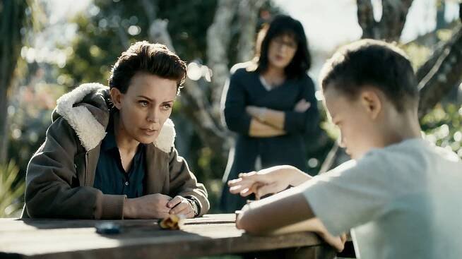 Kate Elliott - The Gulf - Z filmu