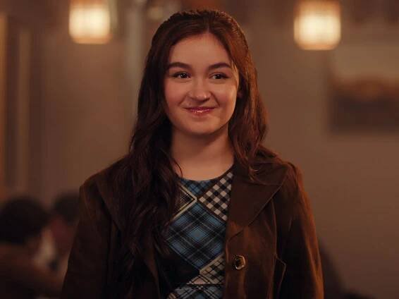 Anna Cathcart On 'XO, Kitty' Season 2, Fan Theories, & Noah Centineo