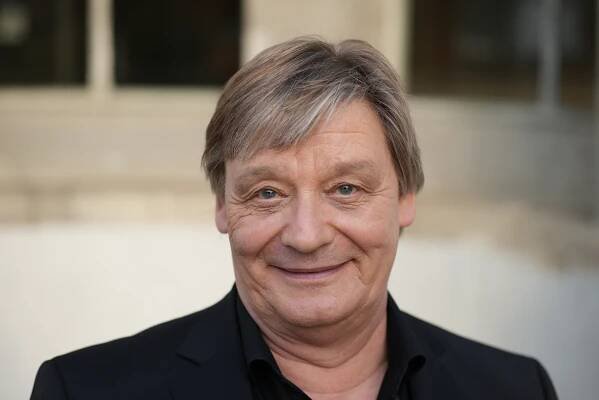 Frank Muth – Schauspieler – Synchronregie, Synchronsprecher, Dialogbuchautor